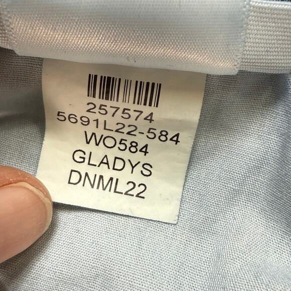 Paige Manhattan Gladys Bootcut Jeans Size 31 Light Wash Stretch Denim Western - Picture 11 of 16